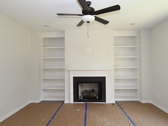 5th image of 475 Sturgeon St
