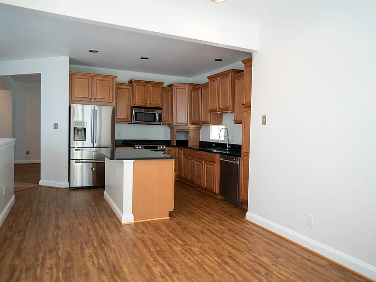 14741 Dogwood Park Ln — Photo 11