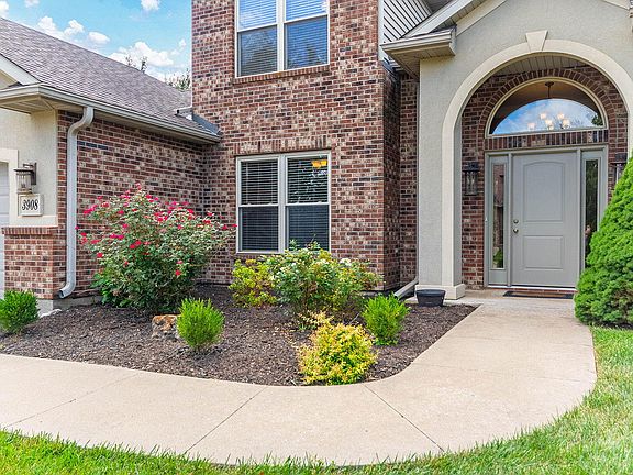3rd image of 3908 Eagle View Ct