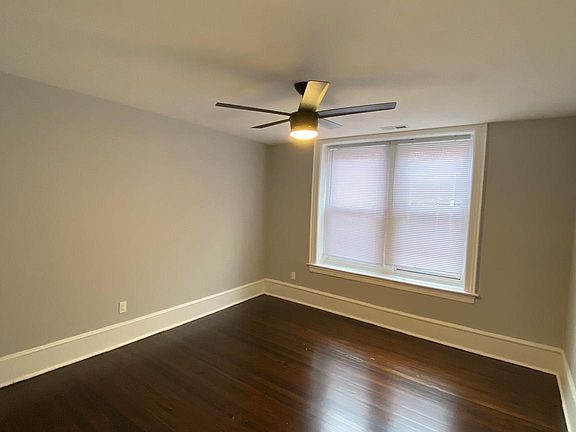 4th image of 530-42 W King St #B-8