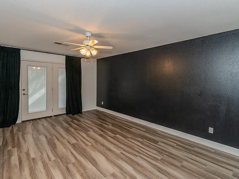 5975 Meadow Way — Photo 10
