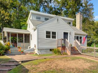 59 Mains Crossing Rd, North Stonington, CT 06359