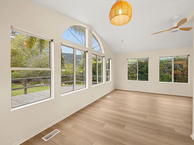 3184 Serena Ave — Photo 8