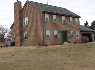 1524 Westfield Ct, Oconomowoc, WI 53066