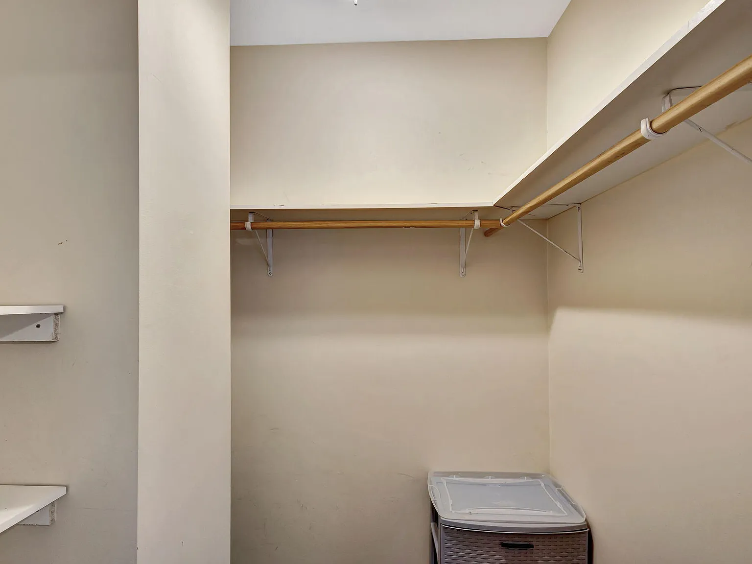 3 bed, 2.5 bath, 1536 sqft, $2,400 — Photo 4