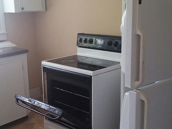 218 west - inside kitchen_09032015