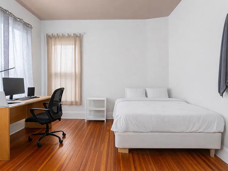 72 Walnut St #1 — Photo 13