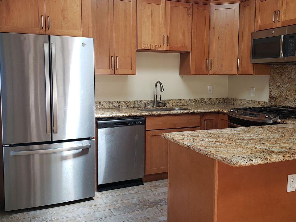 1st image of 311 Cowper St #311