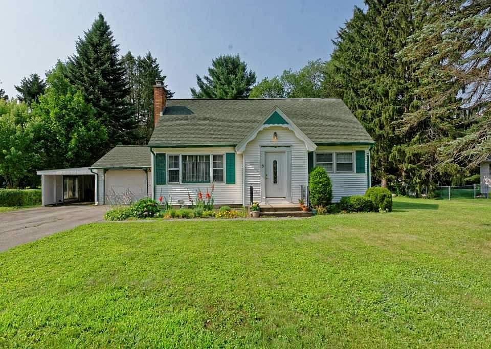 1st image of 3 Hawley Dr
