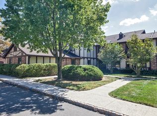 2B Avon Ct, Chatham Twp, NJ 07928