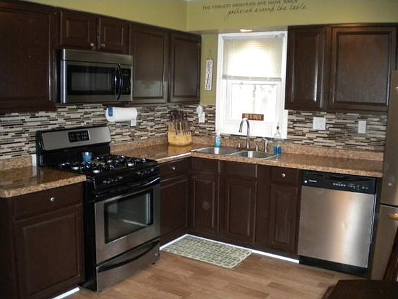 2nd image of 2666 Margaret Ave E