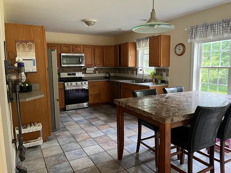 210 Kent Farm Rd #2 — Photo 9