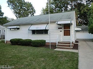 1st image of 15921 Woodbury Ave