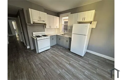 903 Hunterdon St Photo 1