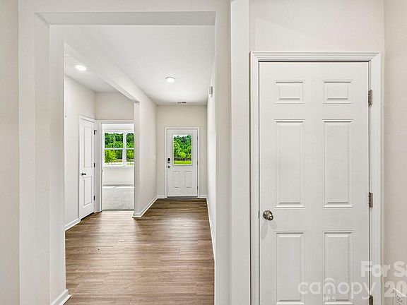 2nd image of 3928 Ashton Dr NW