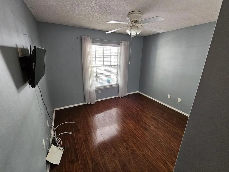 5477 Lake Margaret Dr #F — Photo 18