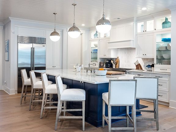 Wrap Around Island for 6