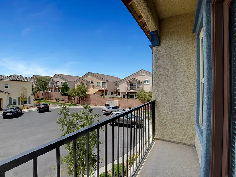 Gleneagles Village Townhomes