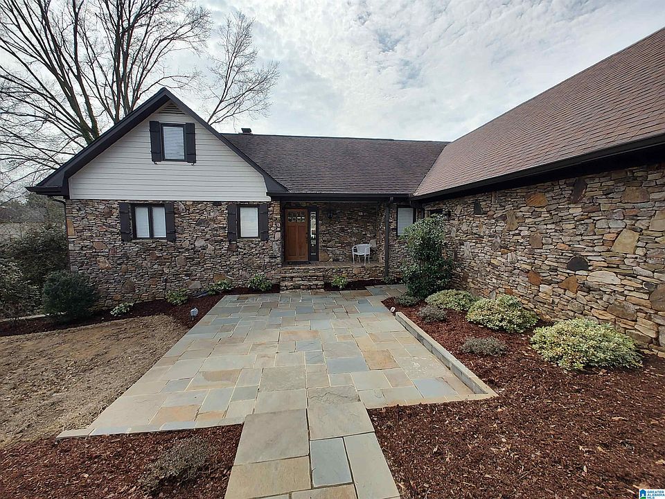 1st image of 2708 Abbott Dr