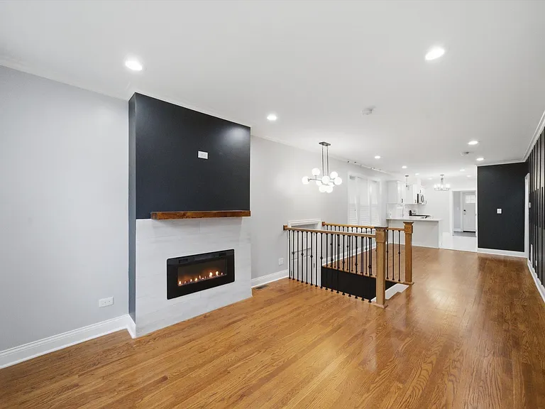 8326 S Luella Ave — Photo 8