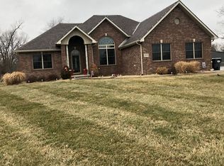 8808 W Greenville Dr, Yorktown, IN 47396