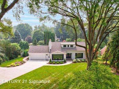 3 Rust Ln, Saginaw, MI, 48602