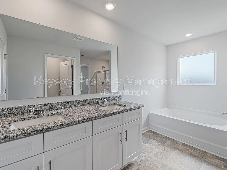 1429 Deer Hollow Run — Photo 13