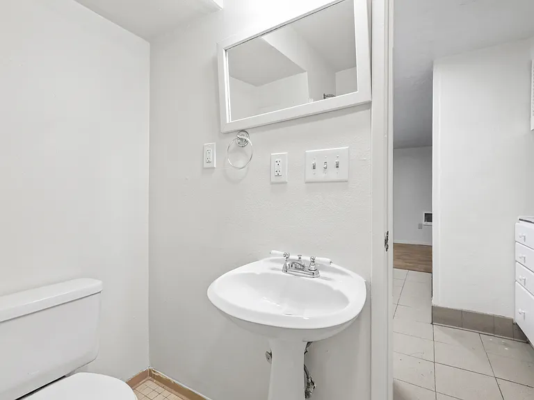 4326 NE Maywood Pl — Photo 17