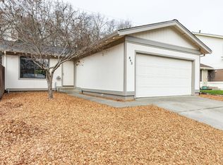 843 Falcon Way, Healdsburg, CA 95448