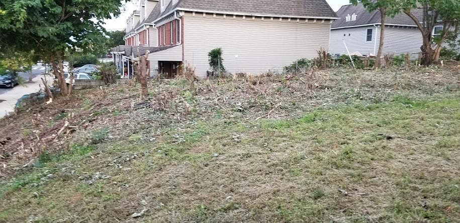 2nd image of 3616 Aspen St