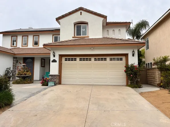 23325 Cuestport Dr, Santa Clarita, CA 91354