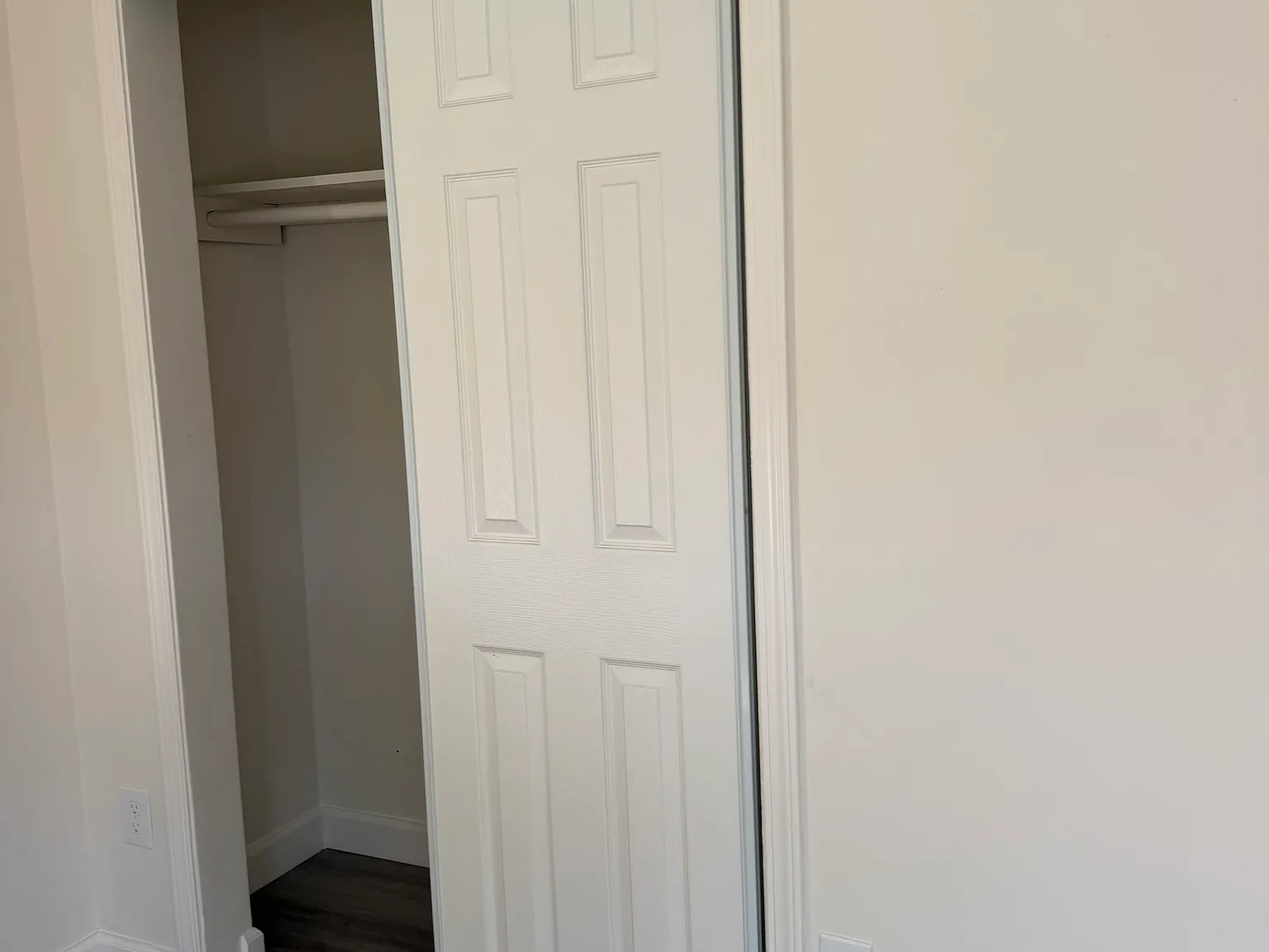 Studio, 400 sqft, $1,350 — Photo 4