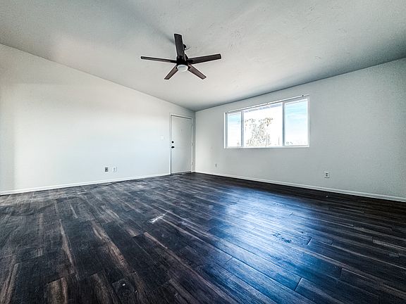 3rd image of 450 N Williams #1
