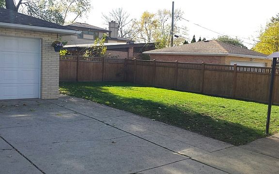 4th image of 4017 W 105th Pl