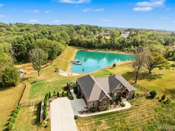 2840 Nicole Ln, Festus, MO 63028