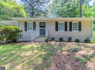 881 Mercury Dr NW, Atlanta, GA 30331