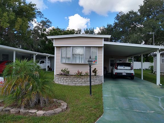 3rd image of 4843 Goldfinch Dr
