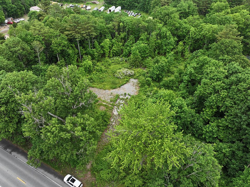 2nd image of 597 Riverside Drive