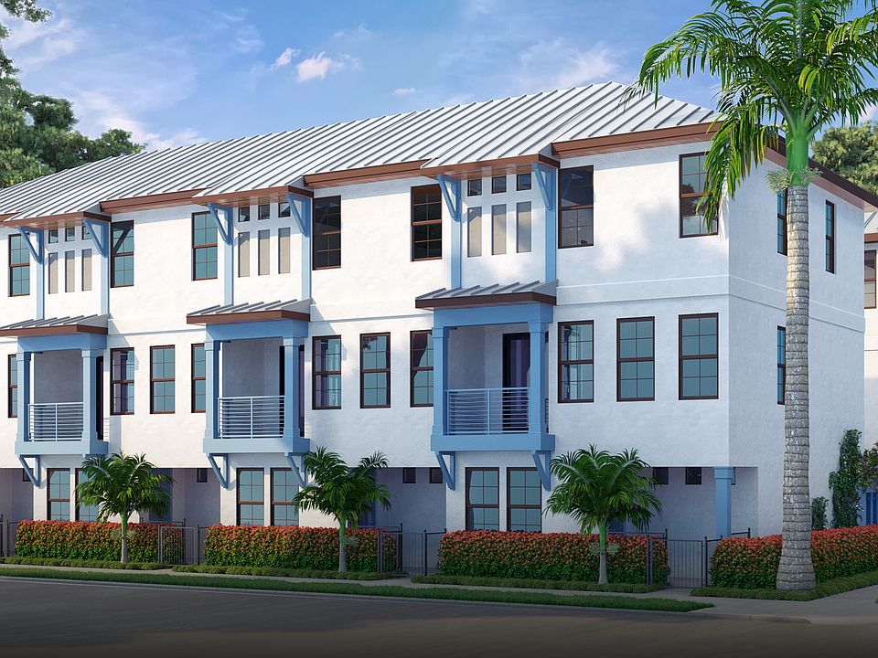 1st image of 758 3rd Ave S