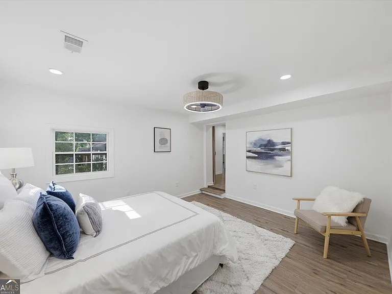 2082 Rosewood Rd — Photo 12