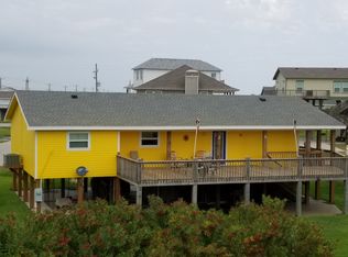 985 Marlin Dr, Crystal Beach, TX 77650