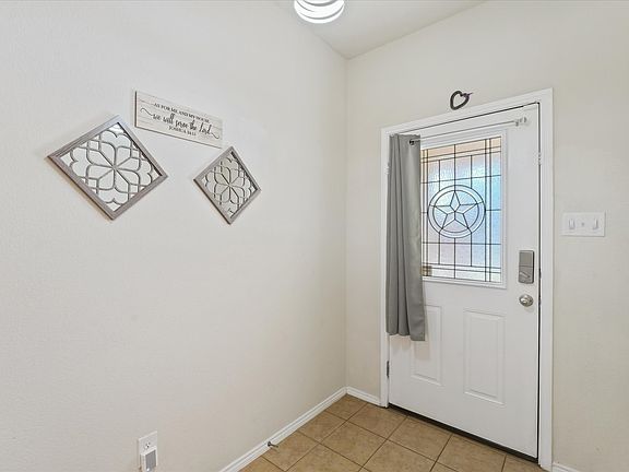 5th image of 3801 Surf St