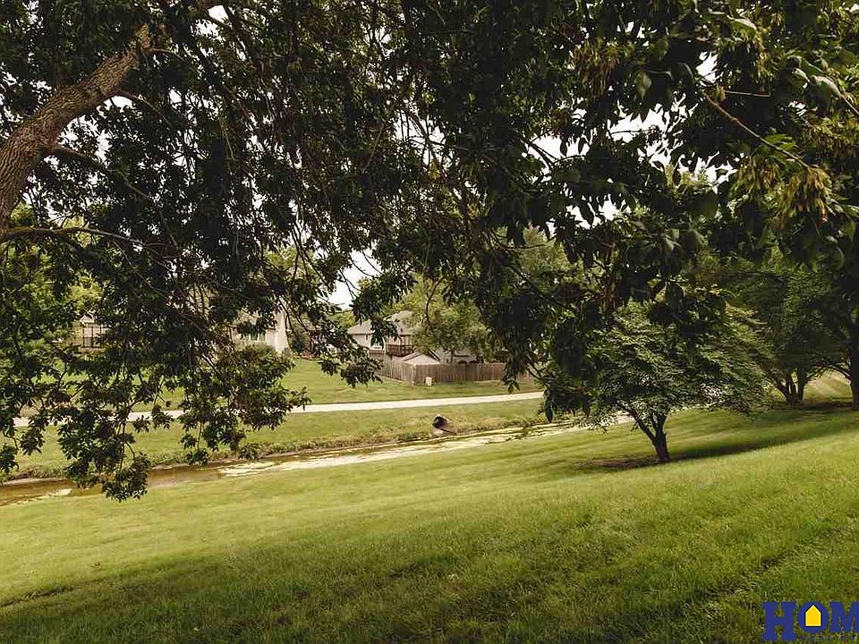 1st image of 2920 Londonshire Ct
