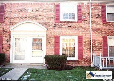1st image of 2134 Cottingham Dr #2134