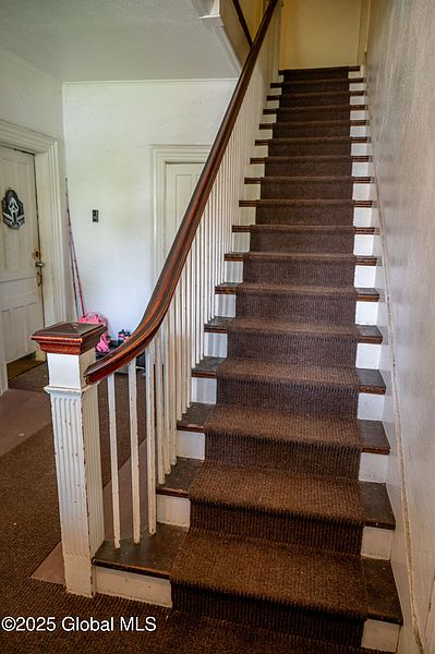 4th image of 1091 Wendell Avenue