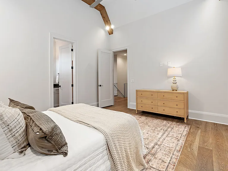 8808 Edgecomb Dr — Photo 43