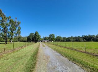 3723 Colonial Dr, Kountze, TX 77625