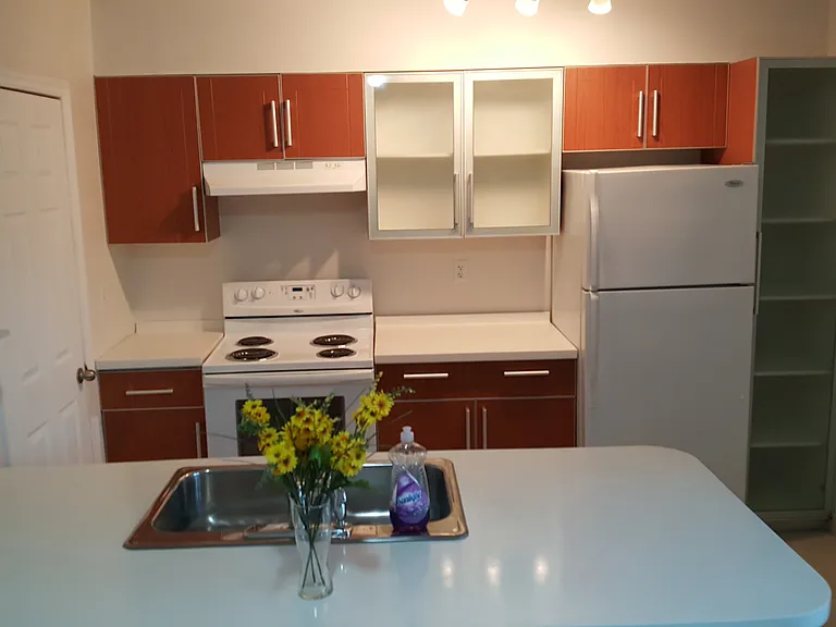 1614 Ontario St #3 — Photo 6