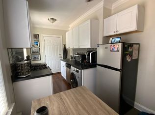 835 W Cornelia Ave #N4J6JNX6D, Chicago, IL 60657