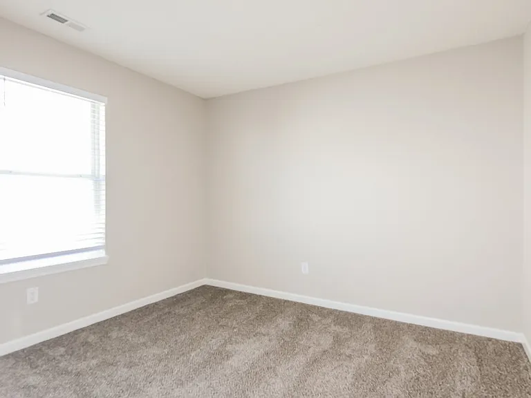9674 Thomas Ln — Photo 11